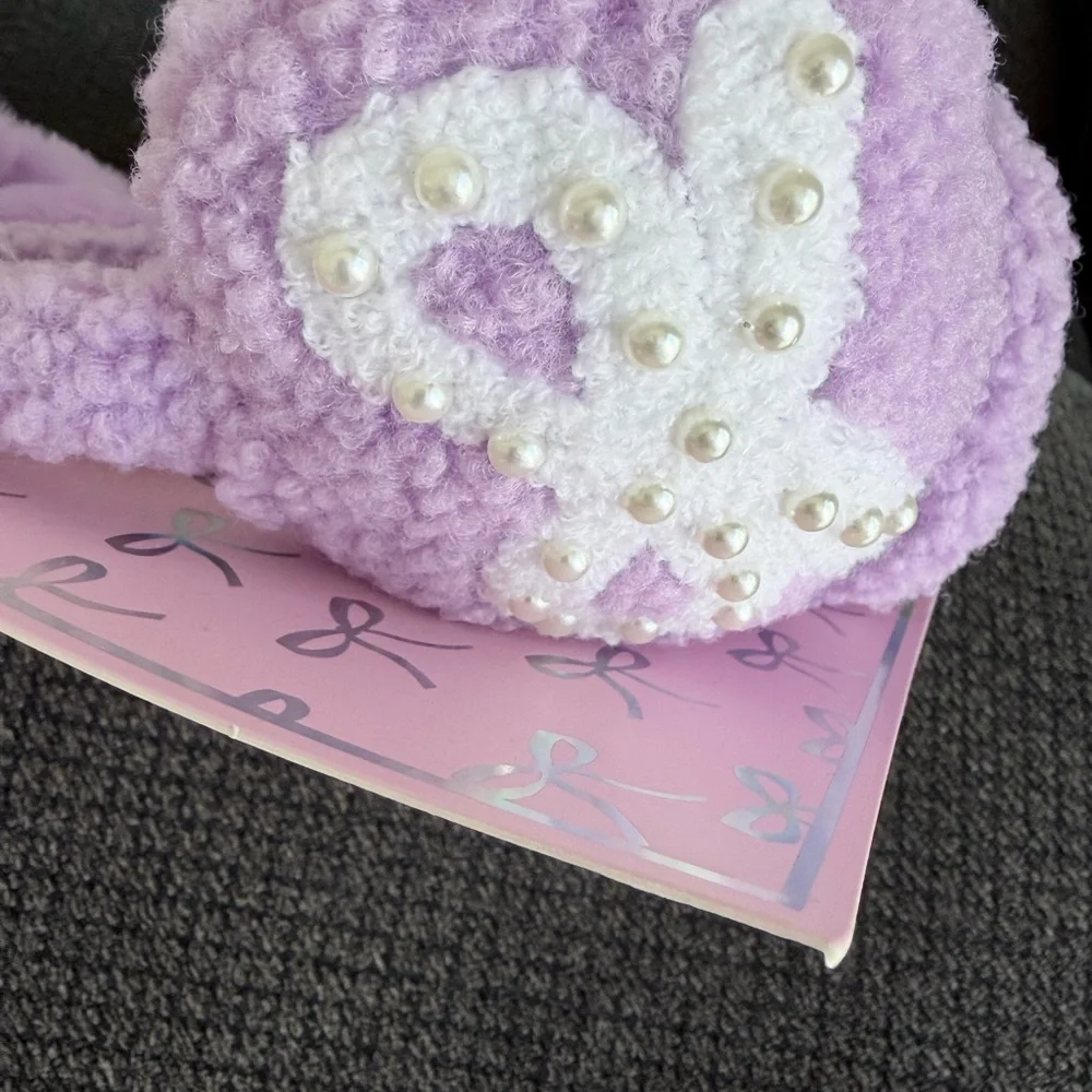 OMG accessories - Girls Lavender bow Earmuffs with pearls and mittens Set- NWT